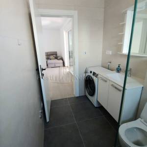 RAŽANAC- ATRAKTIVNA KUĆA 142m2, POGLED NA MORE VELEBIT