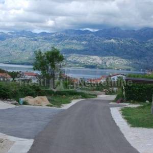 RAŽANAC-ATRAKTIVNA PRIZEMNICA 66m2 na PARCELI OD 510m2, POGLED NA MORE