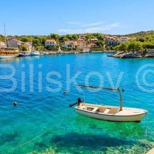 Ražanj, građevinsko zemljište 25 m od mora, prodaja