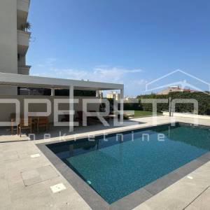 Rezidencija na top lokaciji u Splitu, okućnica, bazen, pogled na more