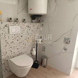 Rijeka, Belveder, stan s galerijom, balkon