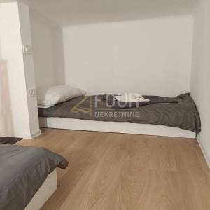 Rijeka, Belveder, stan s galerijom, balkon