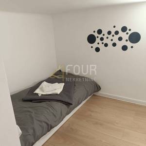 Rijeka, Belveder, stan s galerijom, balkon