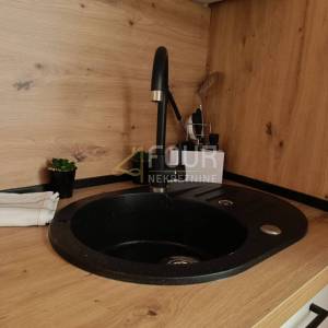 Rijeka, Belveder, stan s galerijom, balkon