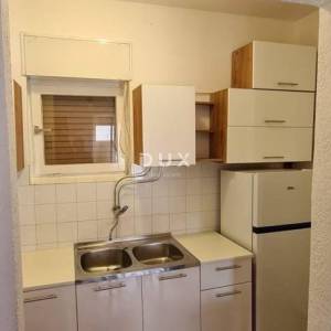 RIJEKA, ČAVLE - samostojeća kuća s garažom