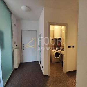 Rijeka, Centar, 2s+db, 56.60m2, garažno mjesto