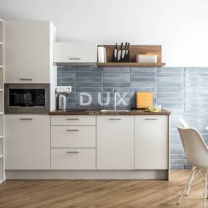 RIJEKA, CENTAR – Ekskluzivna investicija: tri uređena apartmana u jednoj cjelini, top lokacija