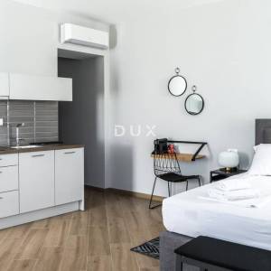 RIJEKA, CENTAR – Ekskluzivna investicija: tri uređena apartmana u jednoj cjelini, top lokacija