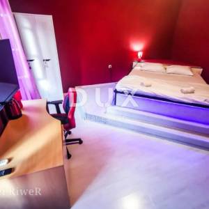 RIJEKA, CENTAR - Hostel sa razrađenim poslom, BIZNIS PRILIKA za investiciju!