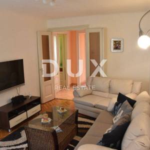 RIJEKA CENTAR - predivno uređen dvosoban stan s dnevnim boravkom u strogom centru 