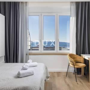 RIJEKA, CENTAR – Premium uređena nekretnina s tri zasebne jedinice i pogledom na cijeli Kvarner