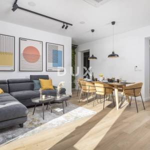 RIJEKA, CENTAR – Premium uređena nekretnina s tri zasebne jedinice i pogledom na cijeli Kvarner