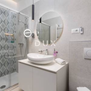 RIJEKA, CENTAR – Premium uređena nekretnina s tri zasebne jedinice i pogledom na cijeli Kvarner