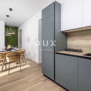 RIJEKA, CENTAR – Premium uređena nekretnina s tri zasebne jedinice i pogledom na cijeli Kvarner