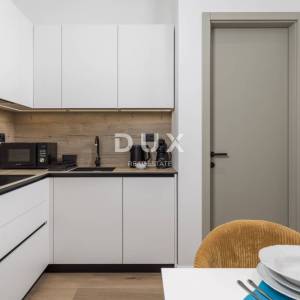 RIJEKA, CENTAR – Premium uređena nekretnina s tri zasebne jedinice i pogledom na cijeli Kvarner