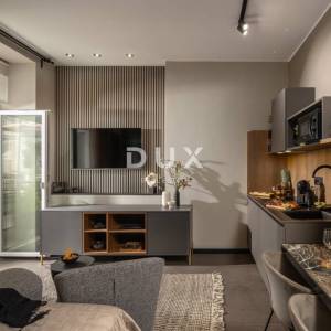 RIJEKA, CENTAR - Stan sa 4 zasebna apartmana – dizajn, udobnost i investicijski potencijal, 141m2