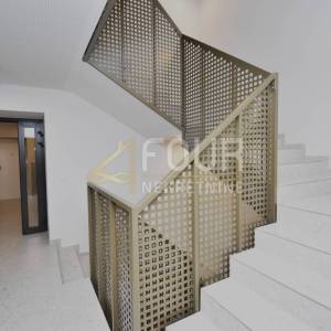 Rijeka, Donji Zamet, kvalitetna novogradnja, 3s+db, lođa