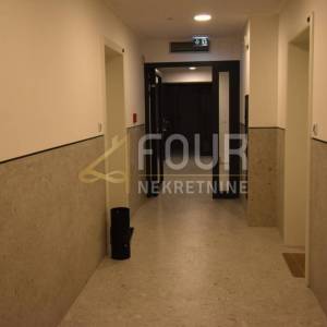 Rijeka, Donji Zamet, kvalitetna novogradnja, 3s+db, lođa, pogled