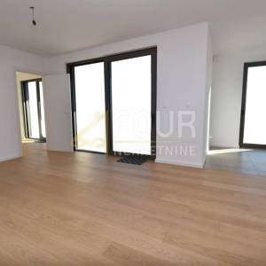 Rijeka, Donji Zamet, kvalitetna novogradnja, 3s+db, lođa, pogled