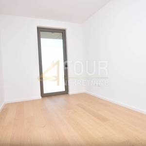 Rijeka, Donji Zamet, kvalitetna novogradnja, 3s+db, lođa, pogled