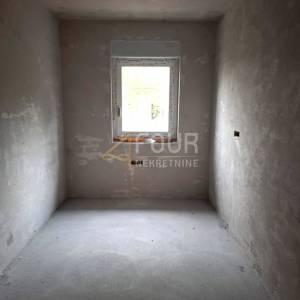 Rijeka, Drenova, 47m2, 1s+db, lođa 