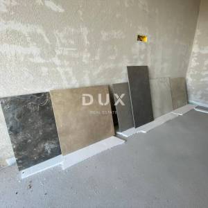 RIJEKA, DRENOVA - ekskluzivan stan 2S+DB u NOVOGRADNJI na 1. katu s balkonom + 2 parkirna mjesta! PRILIKA!