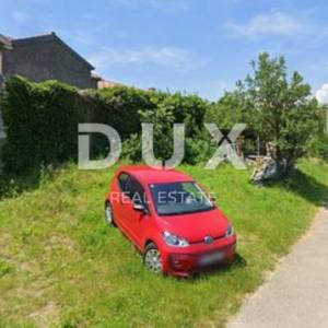 RIJEKA, HRELJIN - građevinsko zemljište 8x8 m u centru mjesta! Idealno za parking vozila, radnih strojeva, kamiona ili garažu!...