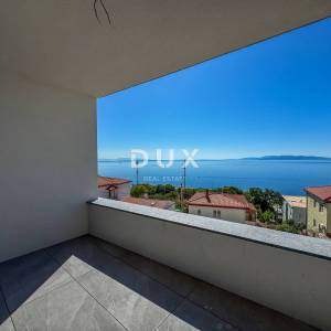 RIJEKA, KANTRIDA – stan od 140m2 u luksuznoj novogradnji samo 250 metara od mora s garažom i panoramskim pogledom na more...