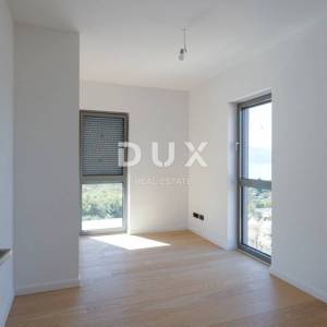 RIJEKA, KOSTRENA - ekskluzivan stan s jacuzzijem - novogradnja s panoramskim pogledom na more! PRILIKA!