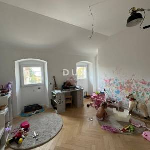 RIJEKA, KOSTRENA -  moderna kuća s panoramskim pogledom, garažom i poslovnim prostorom, 500 m od mora