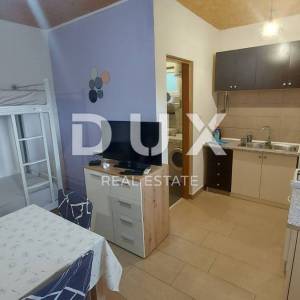 RIJEKA, KUKULJANOVO- samostojeći objekt (kućica)  30 m2, najam za 4 osobe