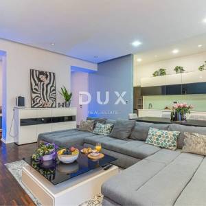 RIJEKA - Luksuzan i moderan stan u srcu Rijeke s pogledom na more