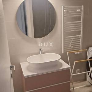 RIJEKA, MARTINKOVAC-stan 55 m2 za najam u novogradnji, pogled, prilika!