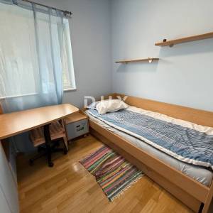 RIJEKA, MARTINKOVAC - tri stana s garažom na fantastičnoj lokaciji s pogledom na more