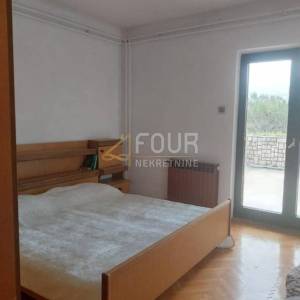 Rijeka, Pehlin, 3s+db, 140m2, terasa, okućnica