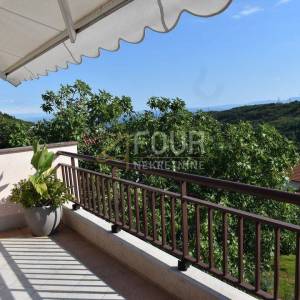 Rijeka, Škurinje, kuća s bazenom