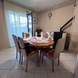 RIJEKA, SRDOČI, CENTAR - samostojeća kuća sa 3 stana + pomoćna zgrada + okućnica! PRILIKA! HITNO!