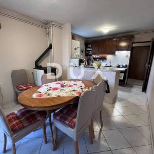 RIJEKA, SRDOČI, CENTAR - samostojeća kuća sa 3 stana + pomoćna zgrada + okućnica! PRILIKA! HITNO!