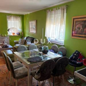 RIJEKA, SRDOČI - Dvoetažan stan s parkirnim mjestom