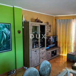 RIJEKA, SRDOČI - Dvoetažan stan s parkirnim mjestom