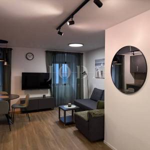 Rijeka stan u neposrednoj blizini Korza