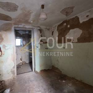 Rijeka, Trsat, dvojna kuća, 50m2