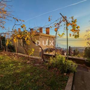 RIJEKA, TRSAT – etaža privatne kuće s očaravajućim pogledom na more, vrhunska pozicija iznad centra Rijeke