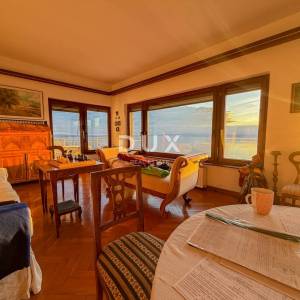 RIJEKA, TRSAT – etaža privatne kuće s očaravajućim pogledom na more, vrhunska pozicija iznad centra Rijeke