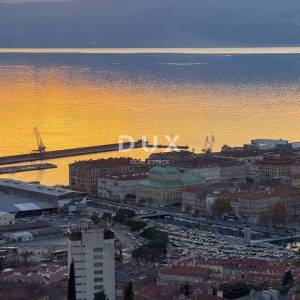 RIJEKA, TRSAT – etaža privatne kuće s očaravajućim pogledom na more, vrhunska pozicija iznad centra Rijeke