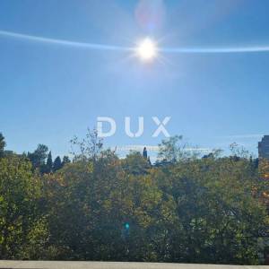 RIJEKA, TRSAT - Prostran trosoban stan s dnevnim boravkom na mirnoj lokaciji , 114m2