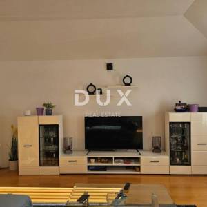 RIJEKA, TRSAT - Prostran trosoban stan s dnevnim boravkom na mirnoj lokaciji , 114m2