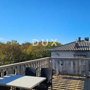 RIJEKA, TRSAT - Prostran trosoban stan s dnevnim boravkom na mirnoj lokaciji , 114m2