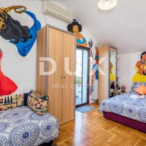 RIJEKA, VIŠKOVO, SARŠONI - samostojeća kuća s bazenom i pogledom na more + velika okućnica! PRILIKA!