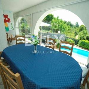 RIJEKA, VIŠKOVO, SARŠONI - samostojeća kuća s bazenom i pogledom na more + velika okućnica! PRILIKA!